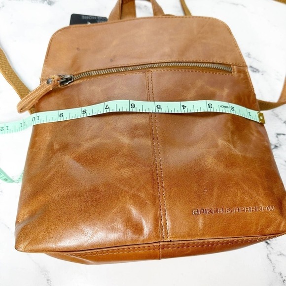 Spikes & Sparrow Leather Distressed Backpack - Picture 9 of 10